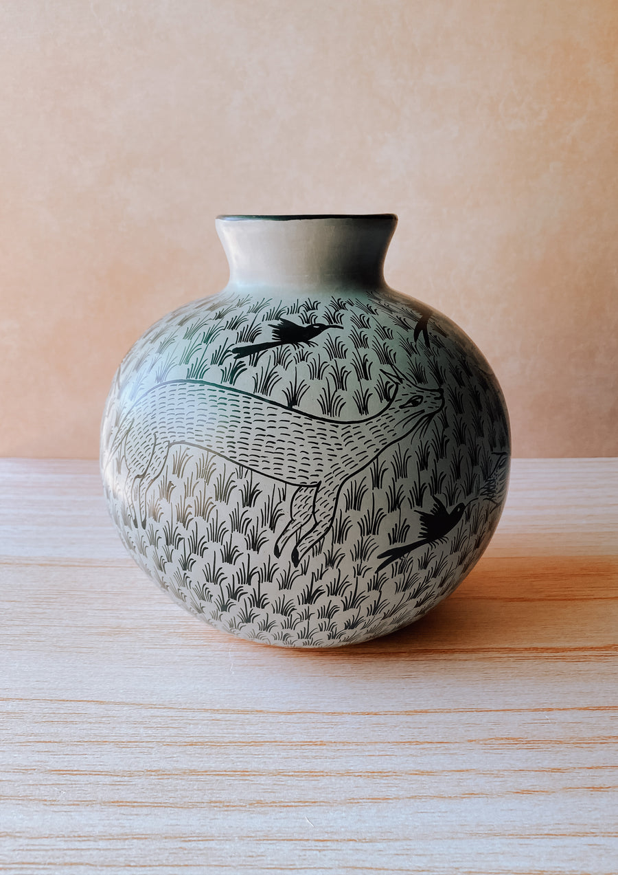 Gris round vase