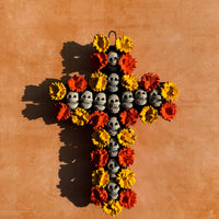 la cruz de noche de muertos