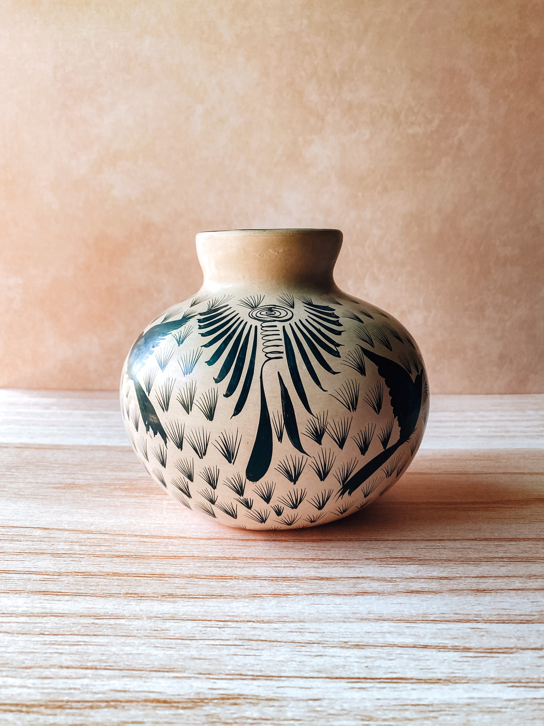 la bonita round vase