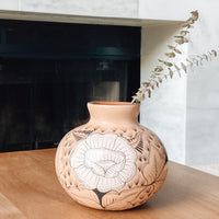 la bonita round vase